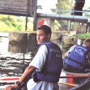02 dominik schaut zurueck