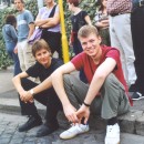 47 flo und brunschi an bushaltestelle