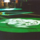 01 logo auf bodenplatten
